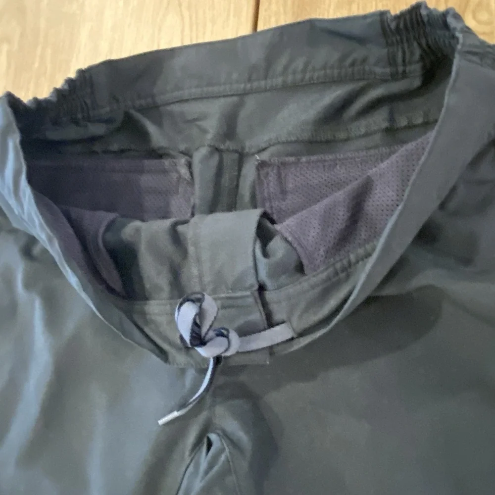 Mack Weldon Pants Mens Medium Charcoal Gray‎ Performance Stretch Tapered Tech